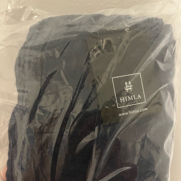 NIB HIMLA SUNSHINE TABLECLOTH SILENCE 145CM X 250 CM - Picture 5 of 7